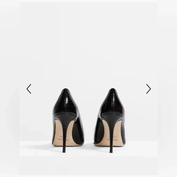 Theory City Pump in Brushed Leather